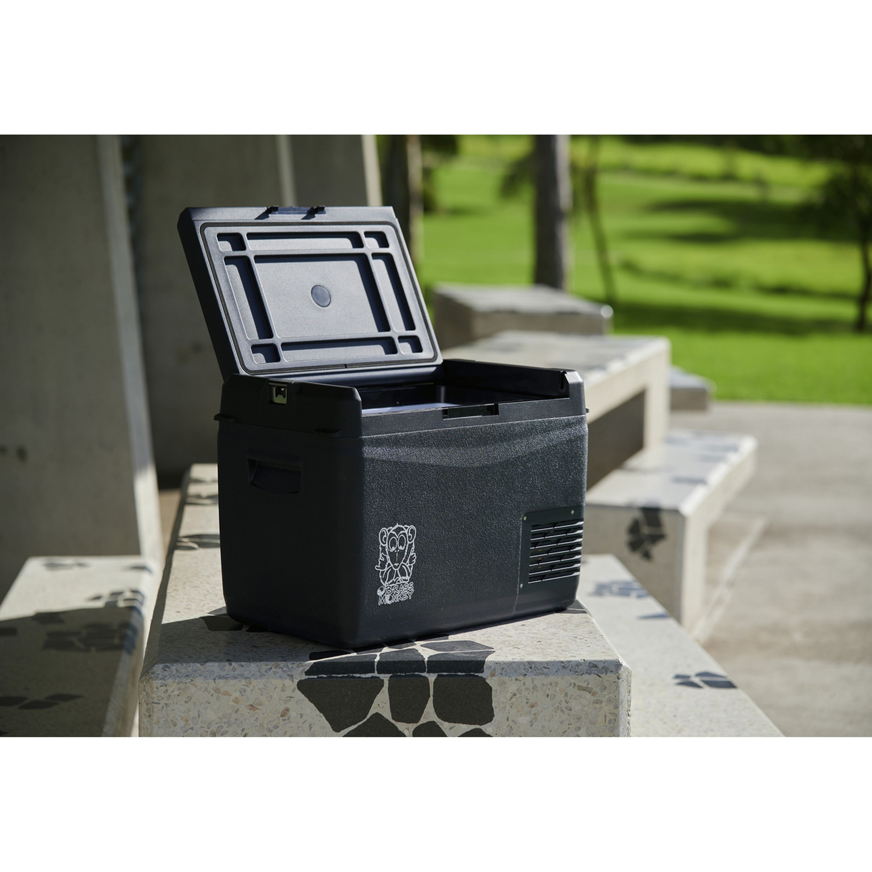 40L Brass Monkey Portable Fridge/Freezer CFR40