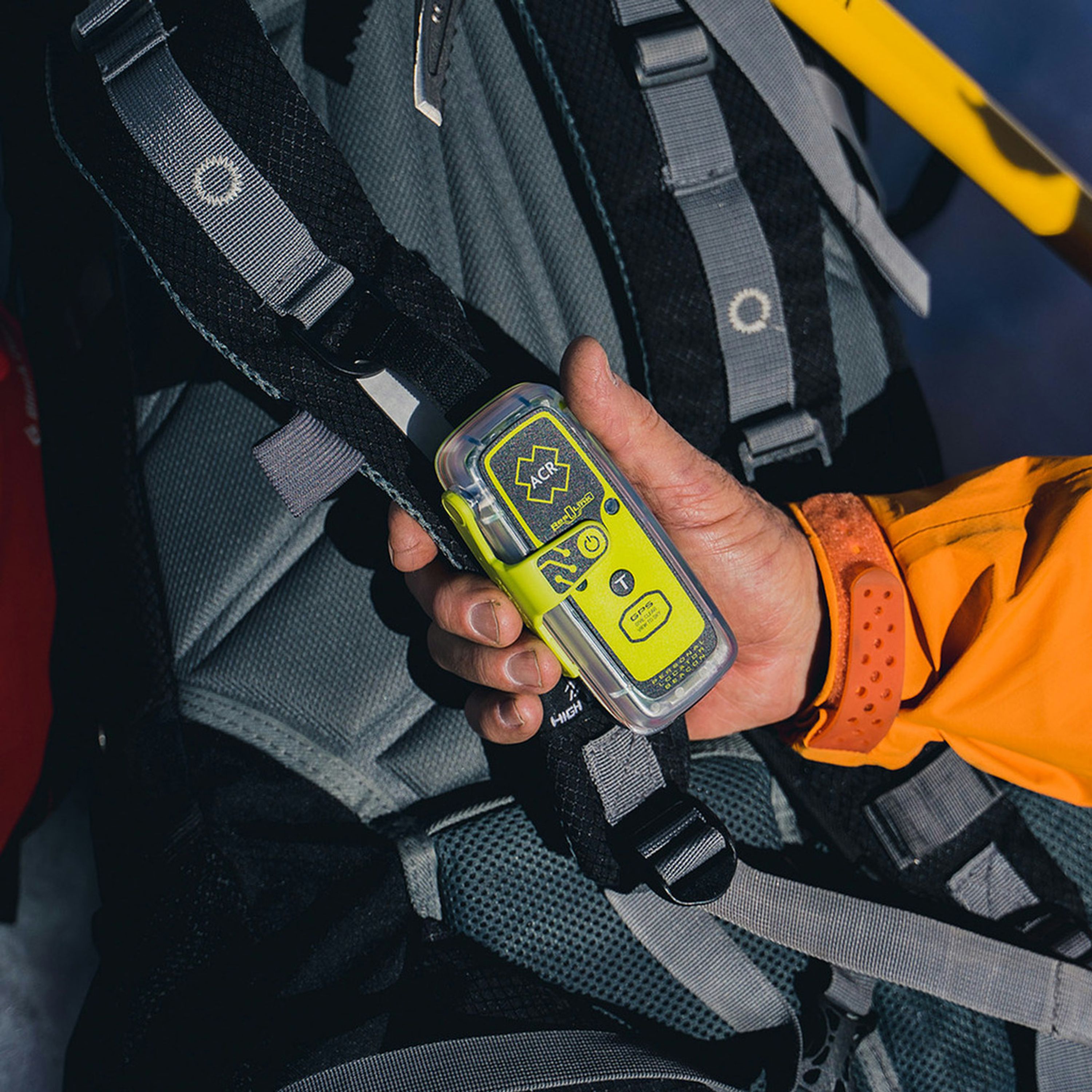 ACR ResQLink 400 Professional Buoyant Personal Locator Beacon